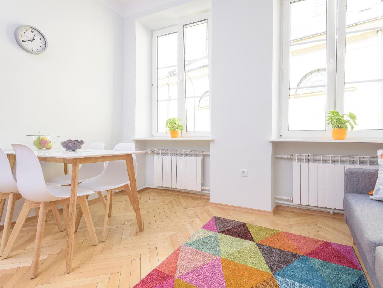 Bright And Modern Apartment In The Heart Of The Old And New Town ワルシャワ エクステリア 写真