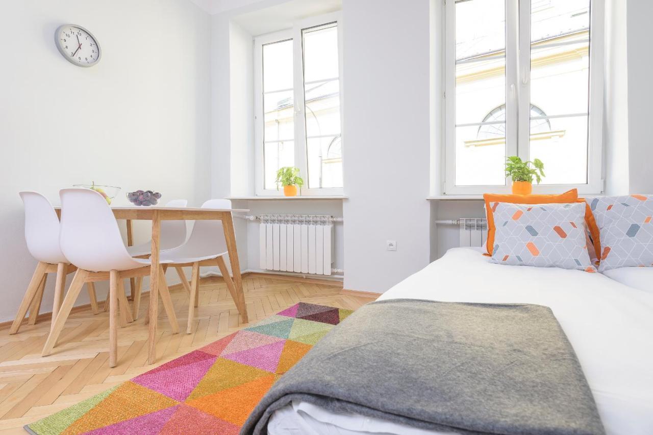 Bright And Modern Apartment In The Heart Of The Old And New Town ワルシャワ エクステリア 写真